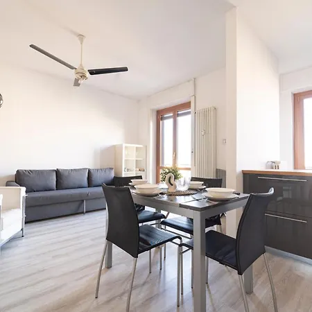 I Host - Castelbarco 2 Appartement *